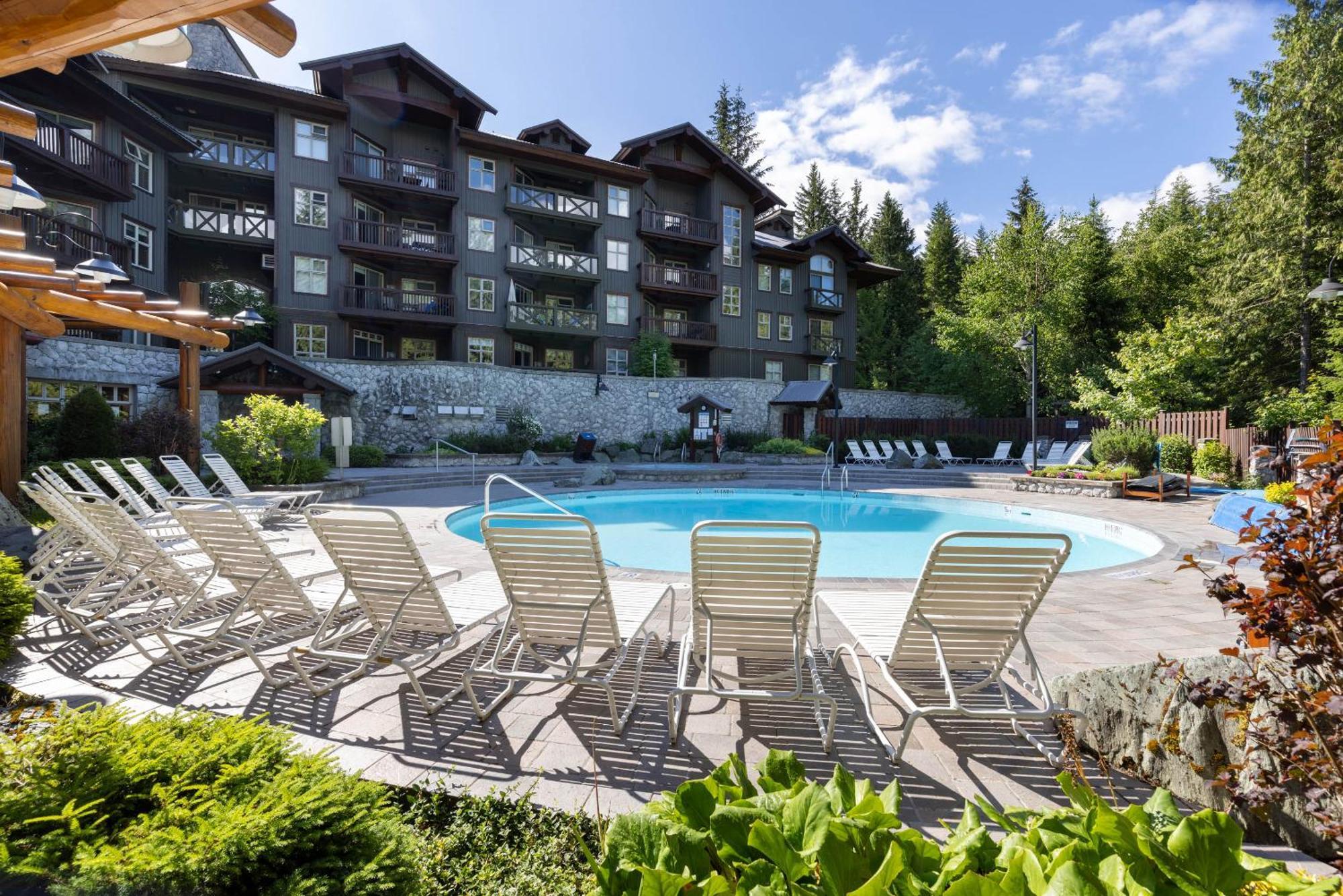 Lost Lake Lodge By Whistler Premier Exterior photo